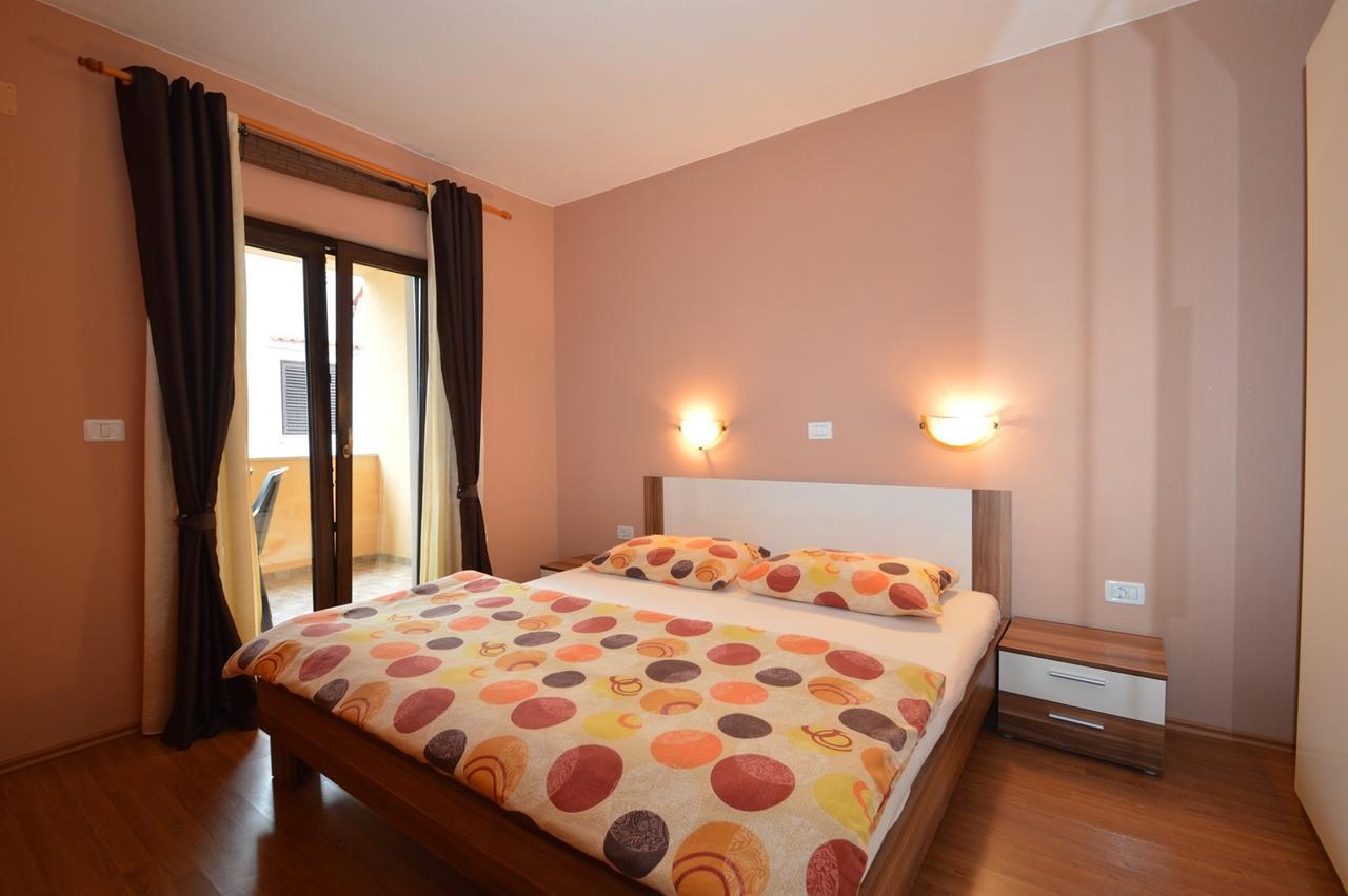 Christian Appartement Mali Lošinj Buitenkant foto